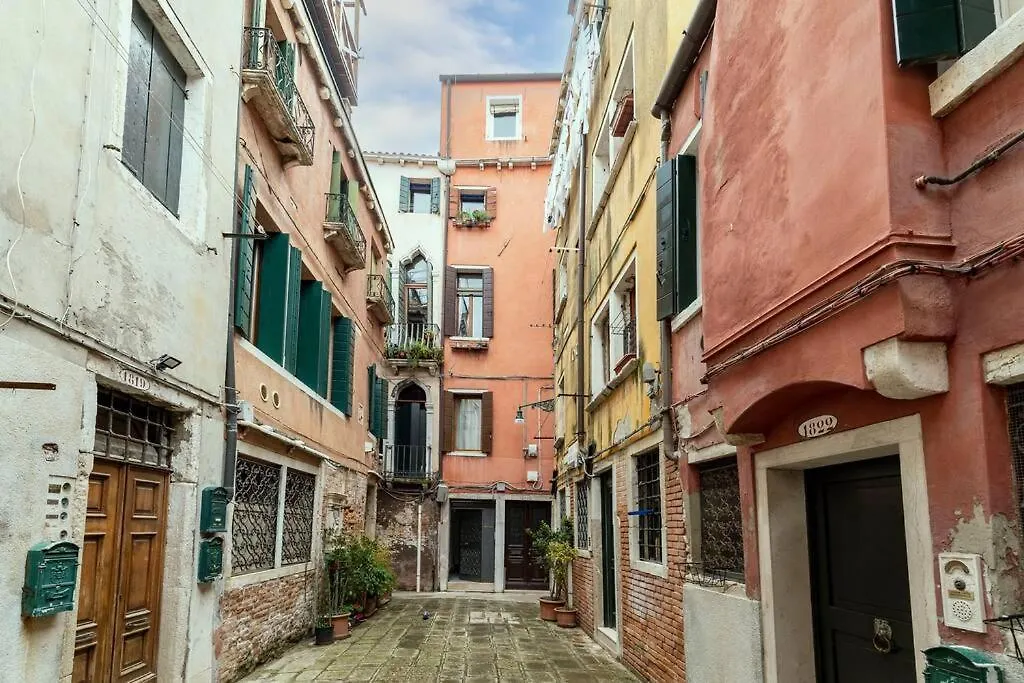 Loft San Stae 18.27 Appartement Venetië Italië
